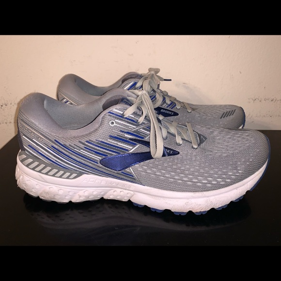 brooks mens gts 19